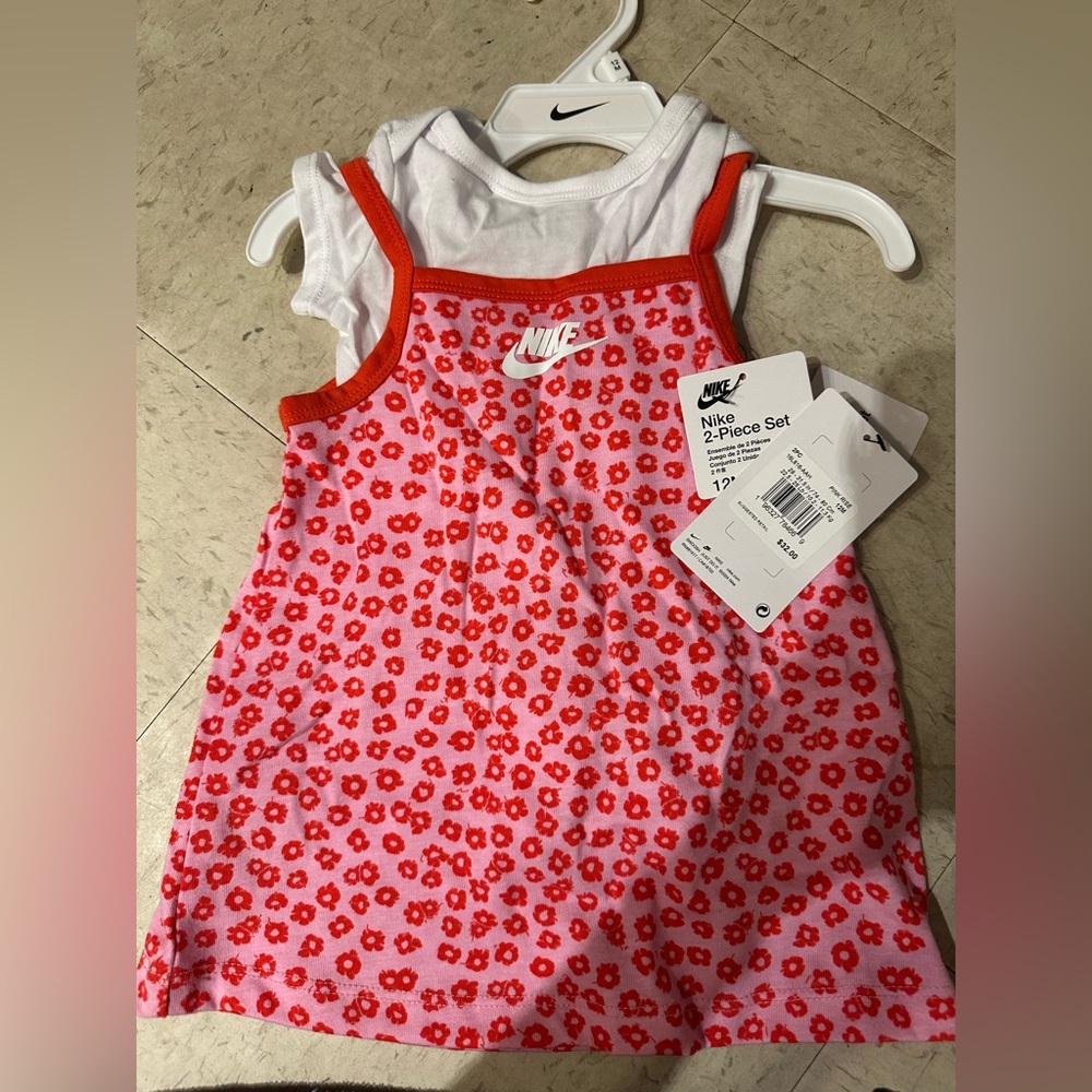 Nike Pink and Red Floral Set
